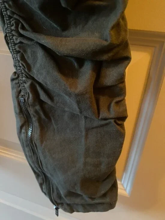 H&M Olive Green Ruched Drawstring Joggers - Picture 4 of 9